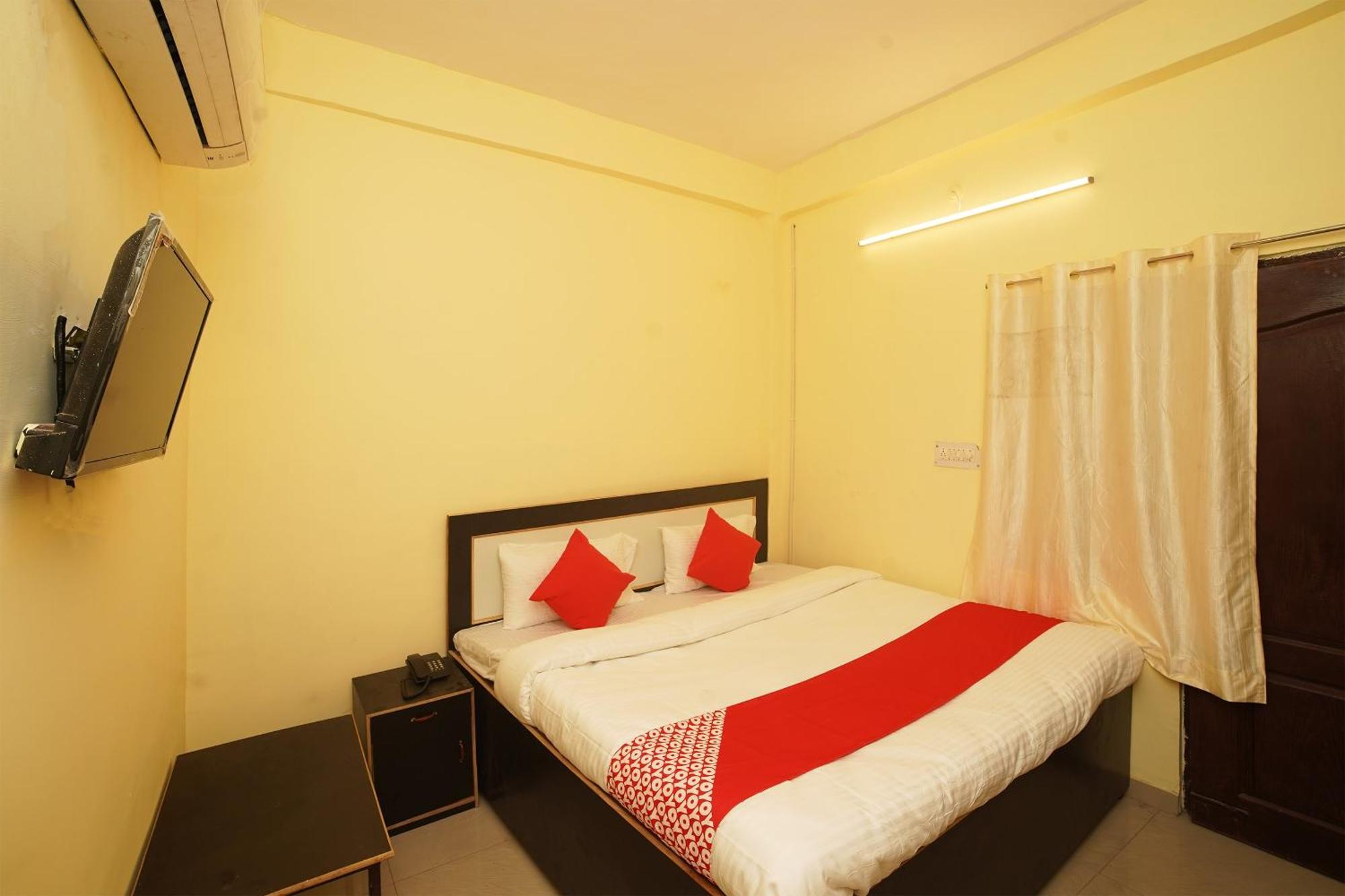 Hotel O Paras Guest House & Restaurant Haldwāni 외부 사진