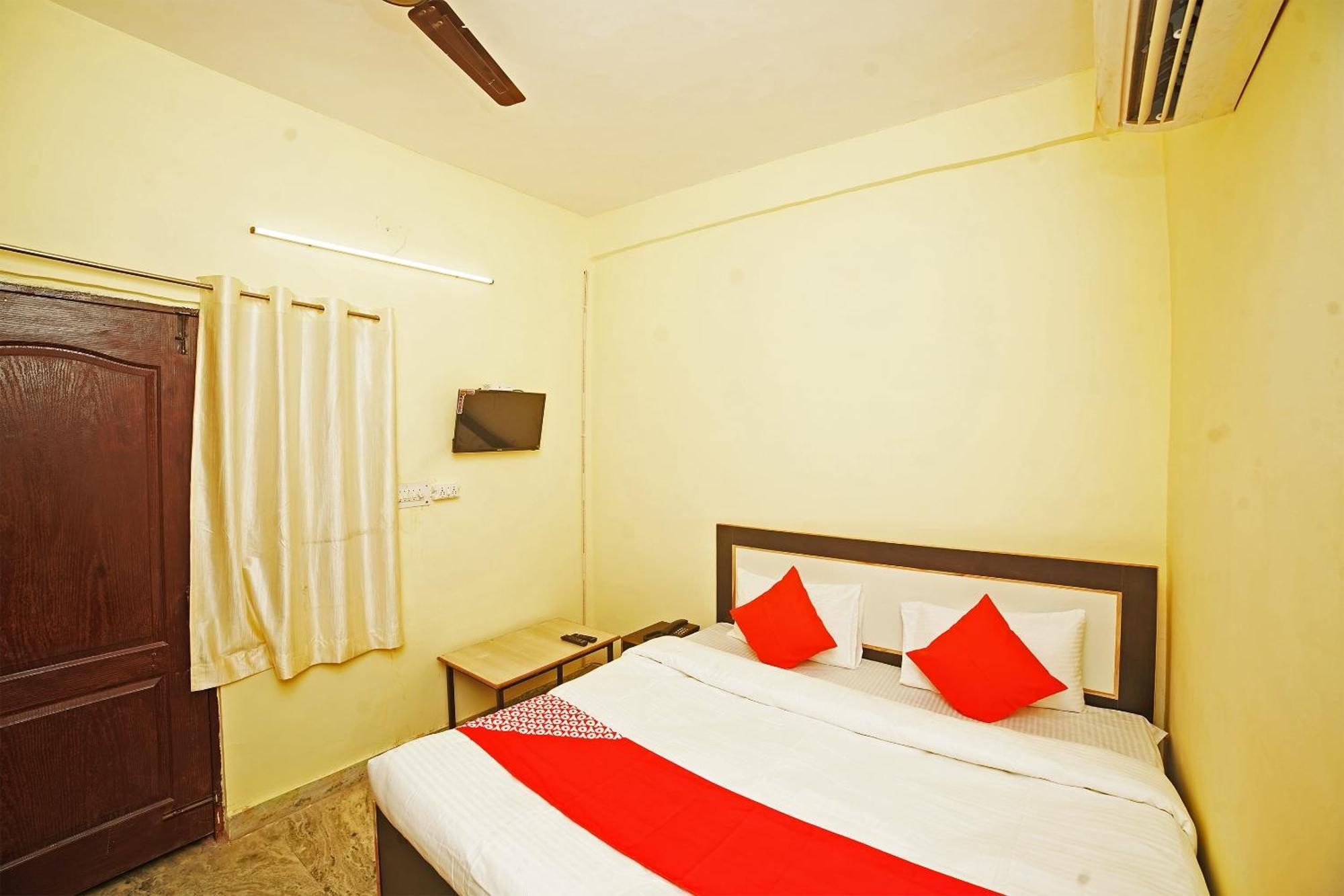 Hotel O Paras Guest House & Restaurant Haldwāni 외부 사진