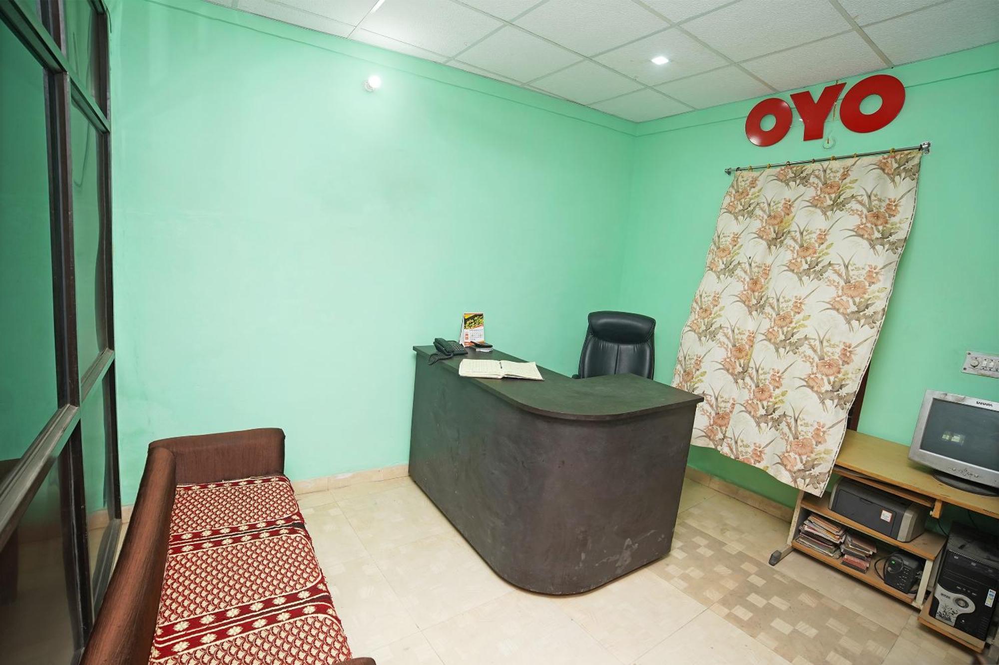 Hotel O Paras Guest House & Restaurant Haldwāni 외부 사진