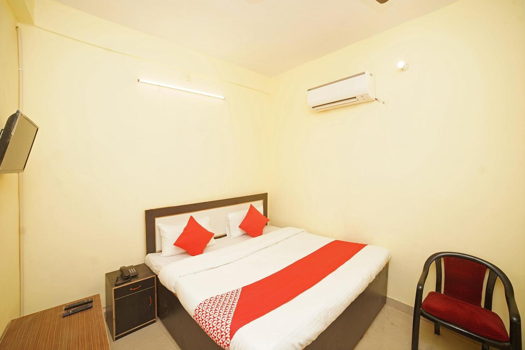 Hotel O Paras Guest House & Restaurant Haldwāni 외부 사진
