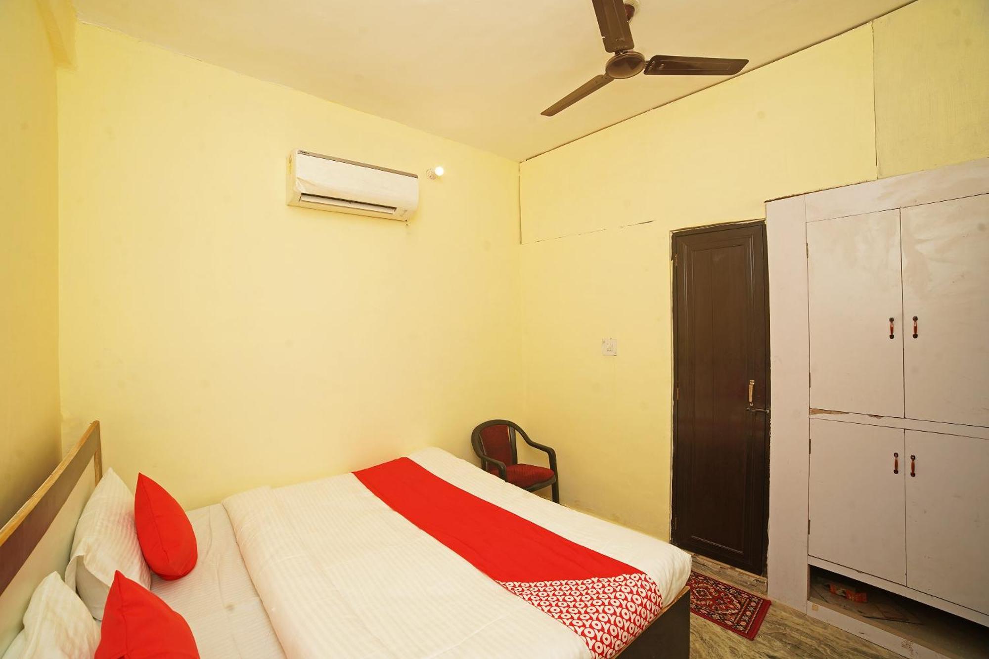 Hotel O Paras Guest House & Restaurant Haldwāni 외부 사진